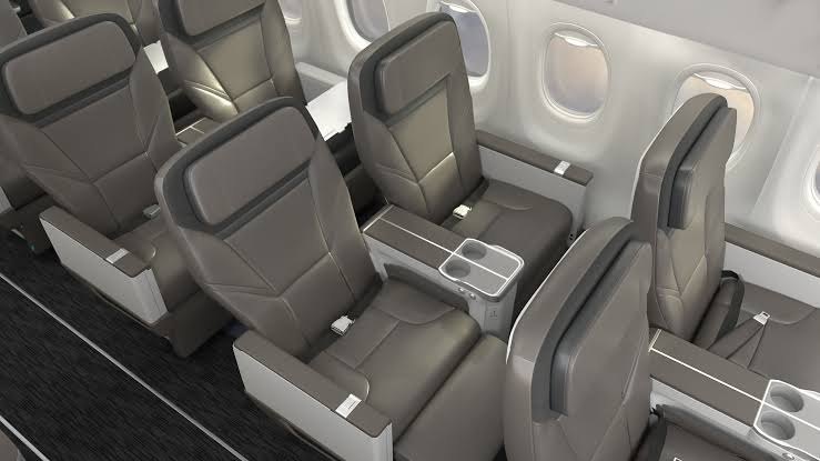 Alaska Airlines Boeing 737-900ER First Class cabin, 2-2 recliners with centre console