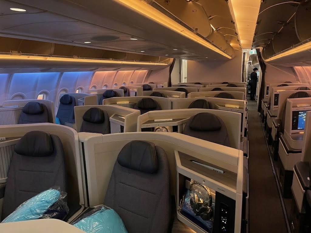 Azul Airbus A330-900neo business class cabin, staggered one-two-one suites with individual screens