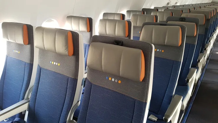 flydubai Boeing 737 MAX 8 economy cabin