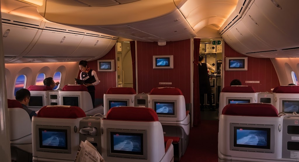 Hainan Airlines Boeing 787-8 business class cabin, two-two-two seating with seatback screens