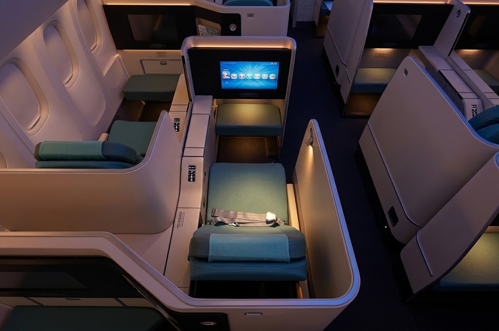 Korean Air Boeing 747-8 Prestige Suites business class cabin