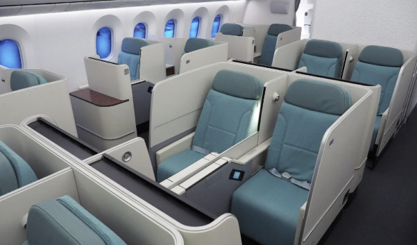 Korean Air 787-9 Apex Suite Business Class cabin