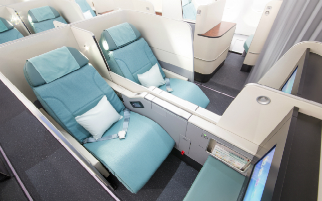 Korean Air A330-300 Prestige Apex Suite Business Class seat