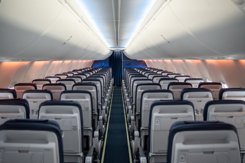 LOT Polish Airlines Boeing 737 MAX 8 economy cabin