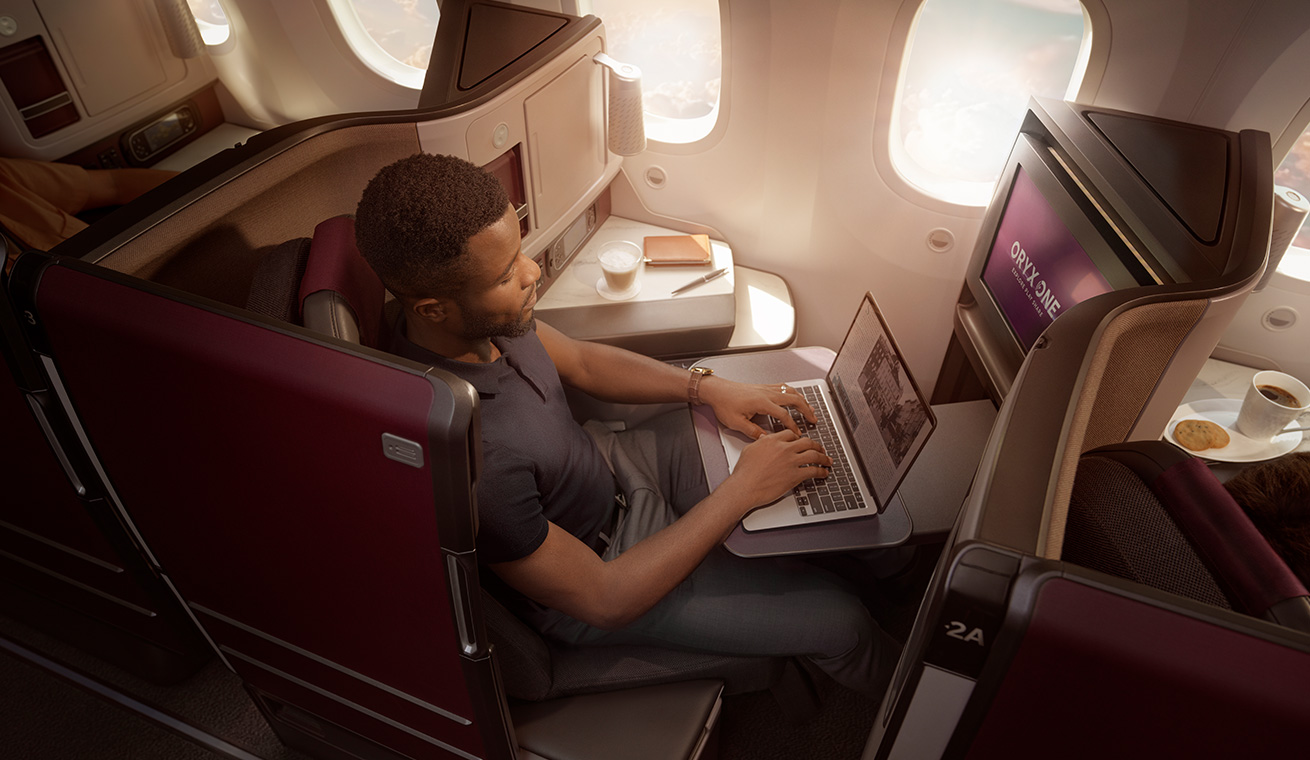 Qatar Airways Boeing 787-9 Business Class suite interior
