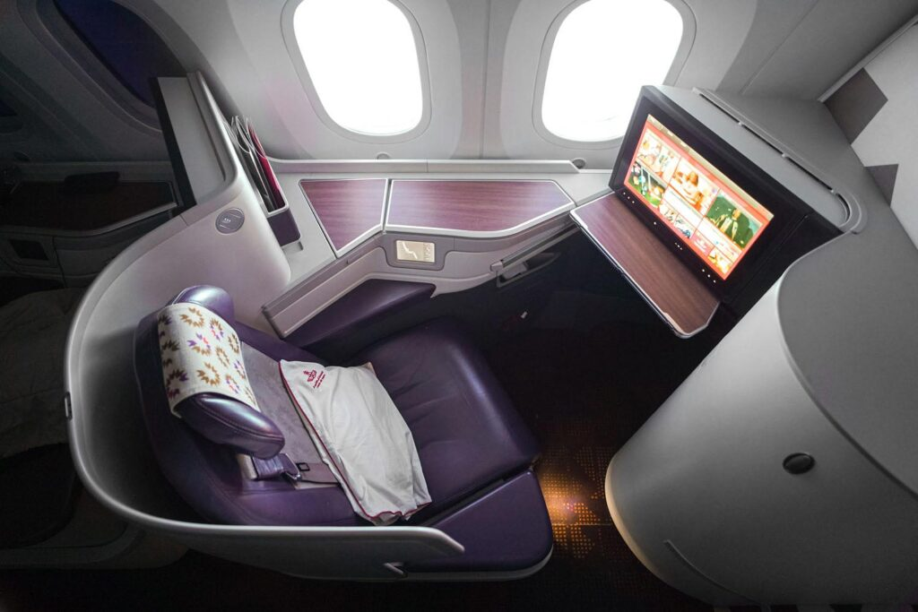 Royal Air Maroc Business Class Collins Super Diamond seat on the Boeing 787-9
