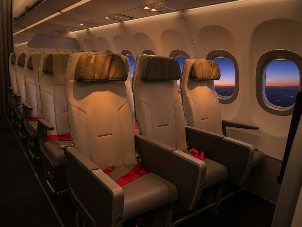 Royal Jordanian A320neo economy cabin