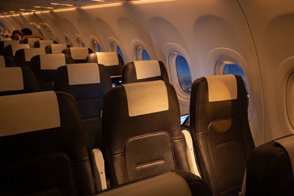 SWISS A321neo economy cabin