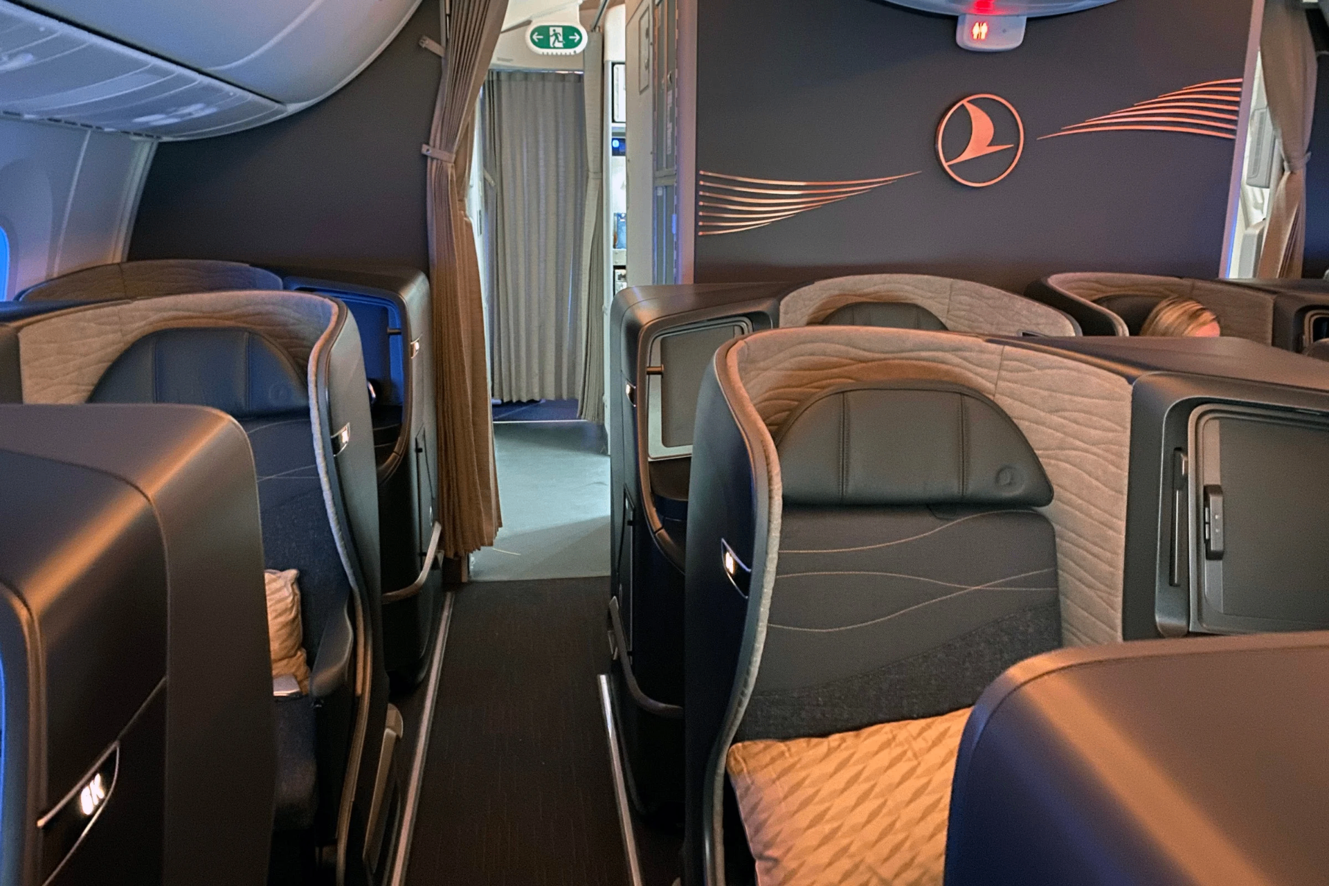 Turkish Airlines 787-9 Business Class cabin