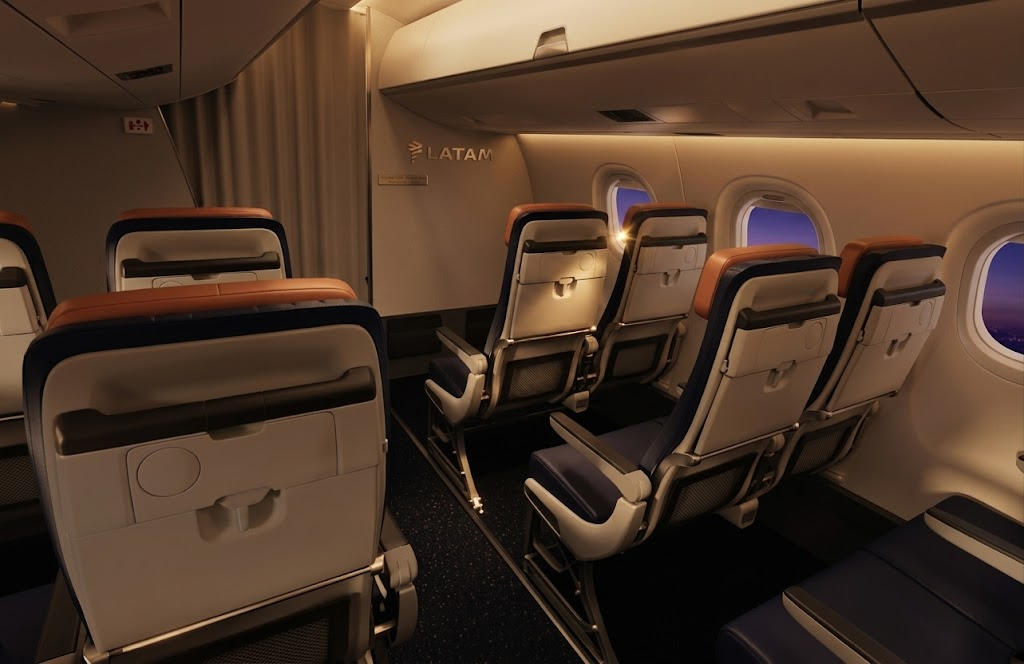 LATAM Boeing 777-300ER economy cabin, 3-4-3 with the LATAM bulkhead