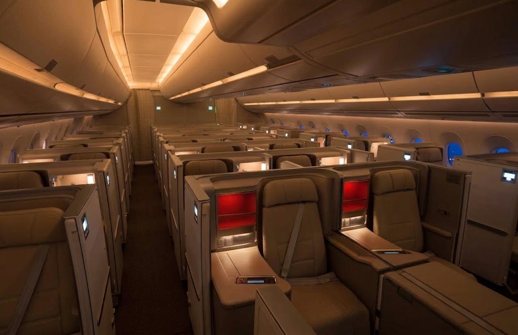 China Eastern Airbus A350-900 Business Class cabin, Thompson Vantage XL in a staggered 1-2-1 layout